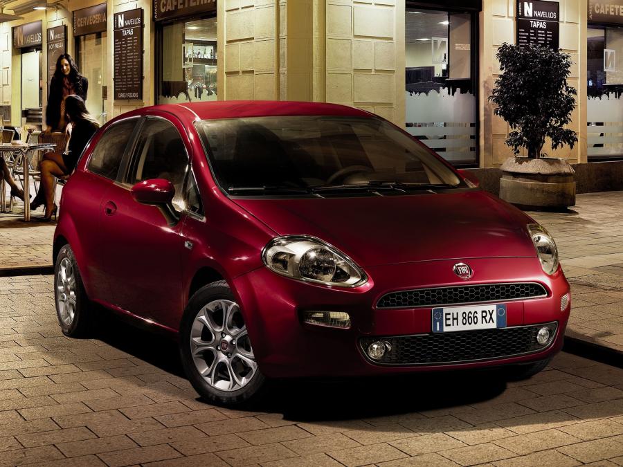  Fiat Punto 3-Door 2012 года  (фото 1 из 16)